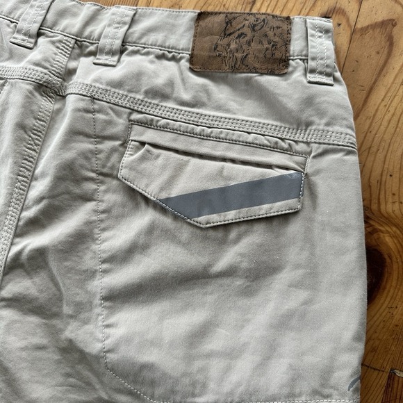 Mountain Khakis Reflective Commuter Shorts Slim Fit 10" Inseam Hiking Bouldering - Picture 4 of 4